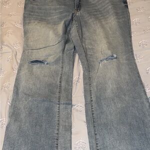 Old Navy Light Blue Distressed Women's Straight Leg Jeans